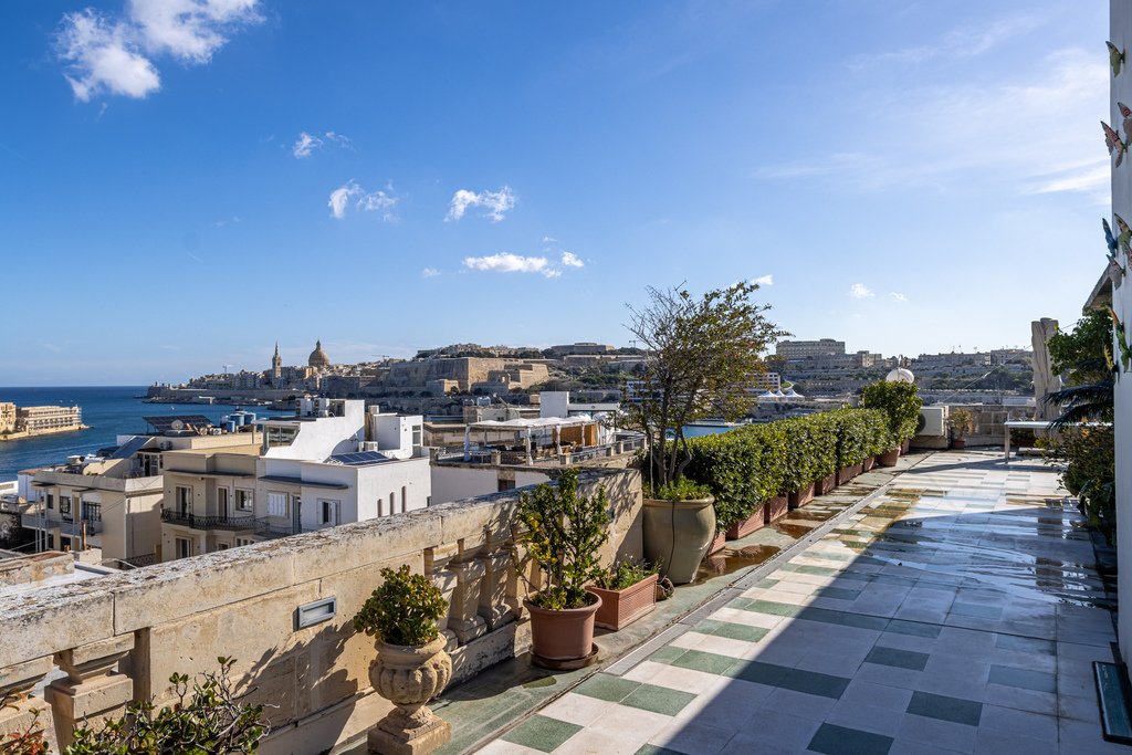 Townhouse in Ta' Xbiex, Malta 2 - 15173659