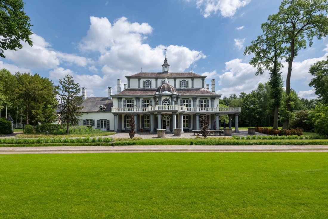 Villa in Hasselt, Flanders, Belgium 1 - 15315694