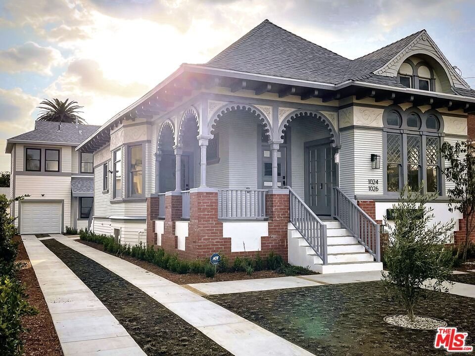 Los Angeles, California, United States 1 - 15277086