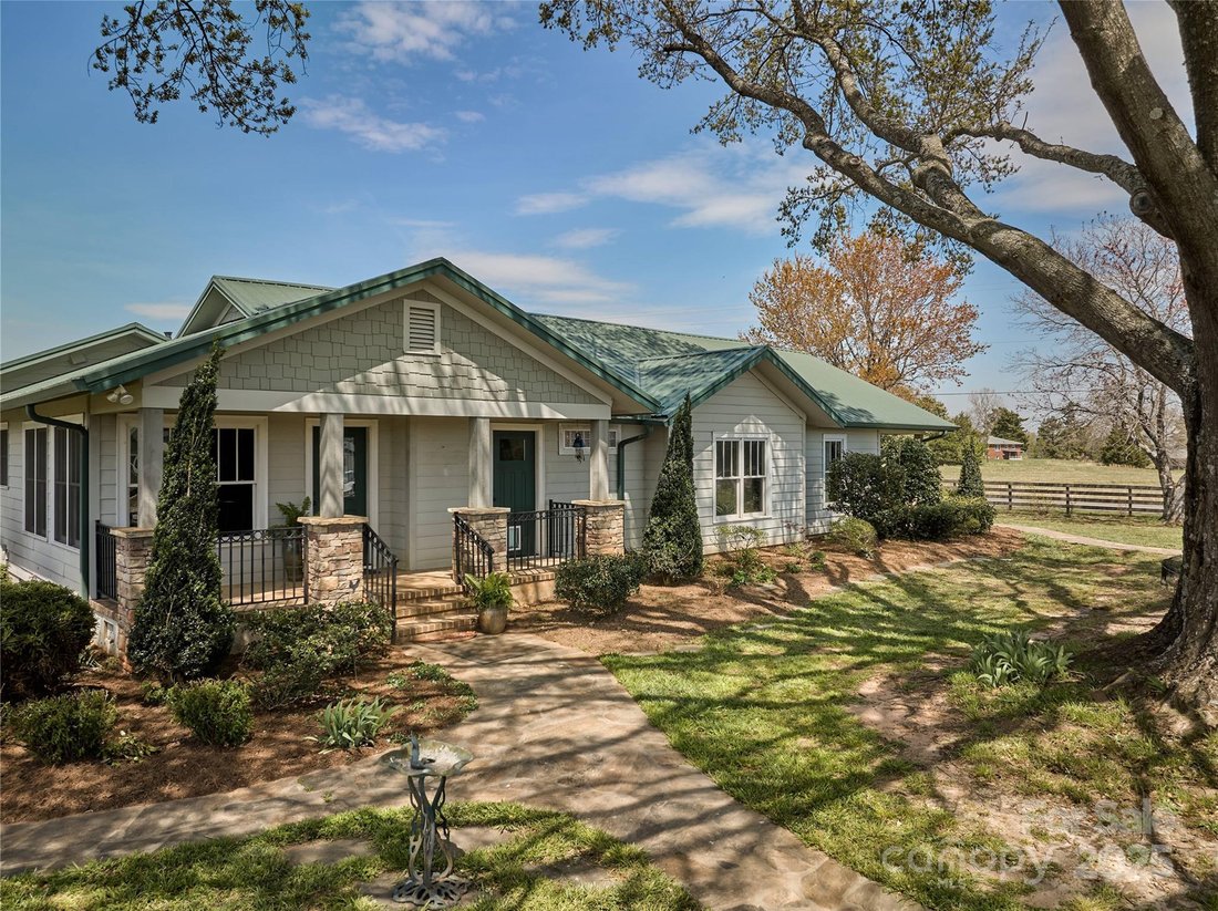 House in Rutherfordton, North Carolina, United States 5 - 15441959
