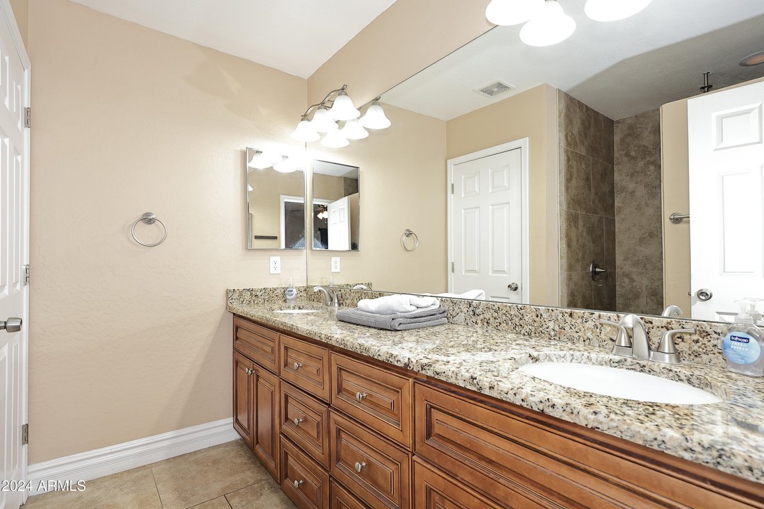 House in Phoenix, Arizona, United States 5 - 15089005