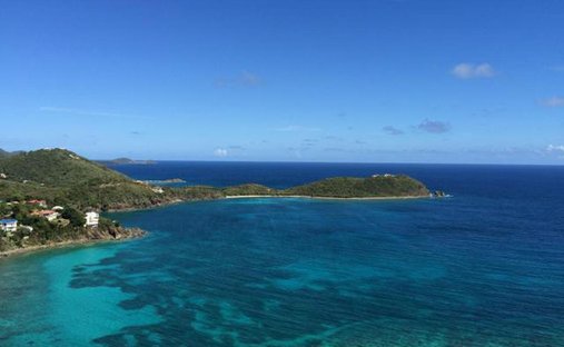 Land in Cruz Bay, Saint John, Amerikanische Jungferninseln 1