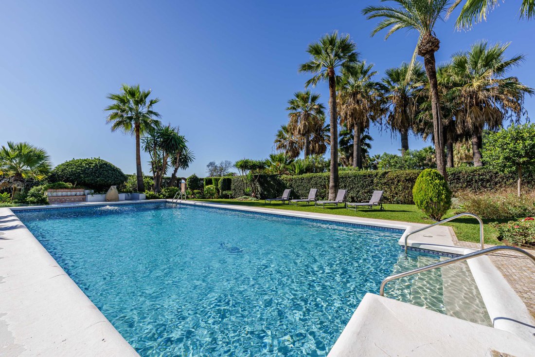 Villa in Estepona, Andalusia, Spain 5 - 15174678