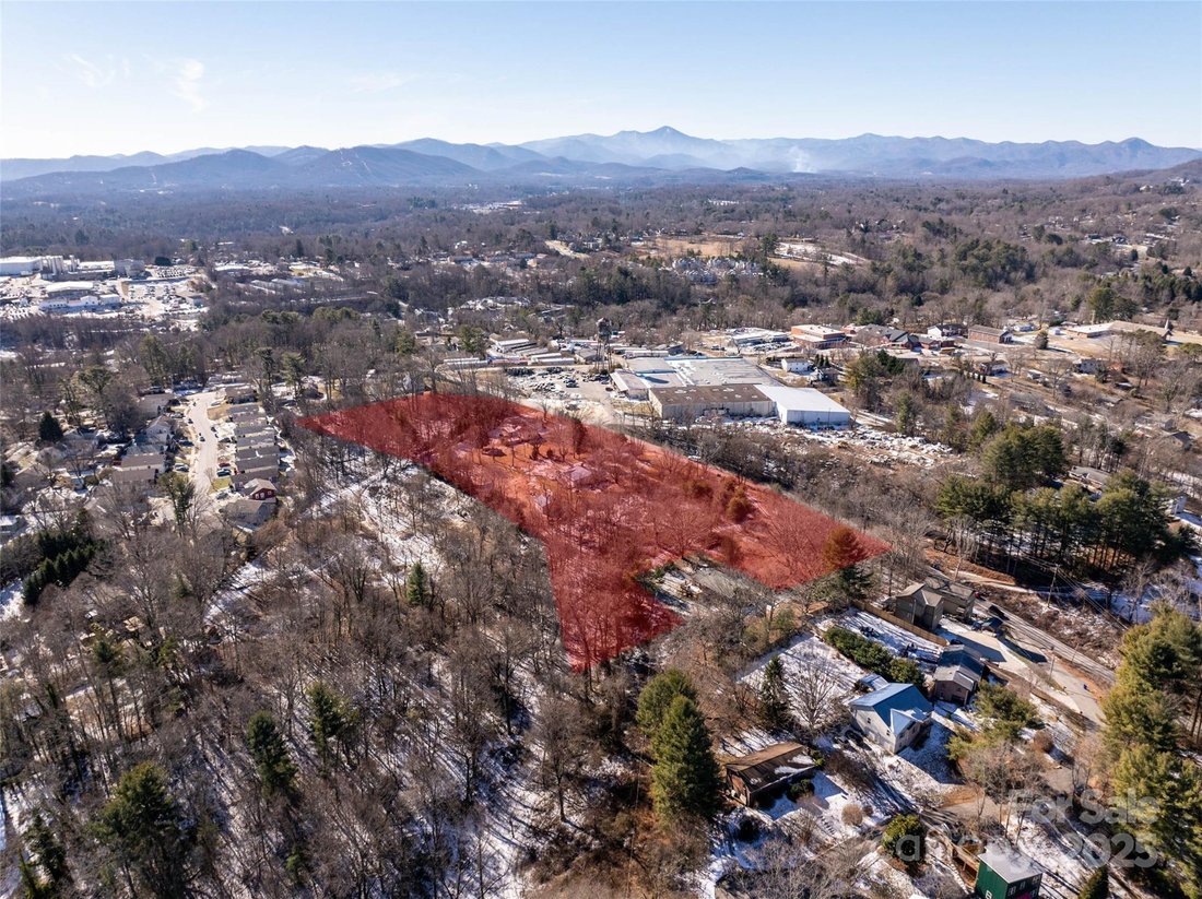 Land in Asheville, North Carolina, United States 5 - 15281606