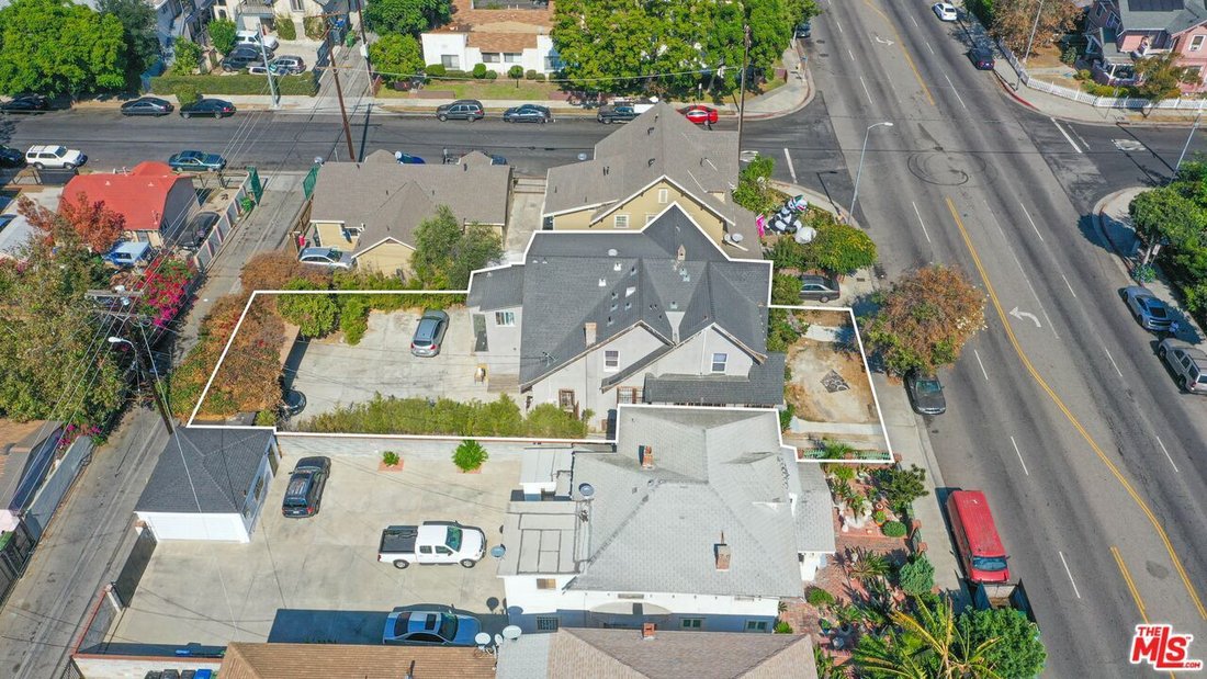 Los Angeles, California, United States 1 - 15277090