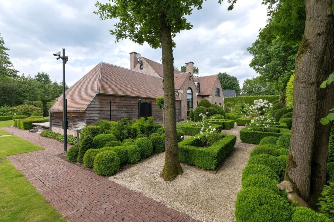 Villa in Hasselt, Flanders, Belgium 3 - 15592915