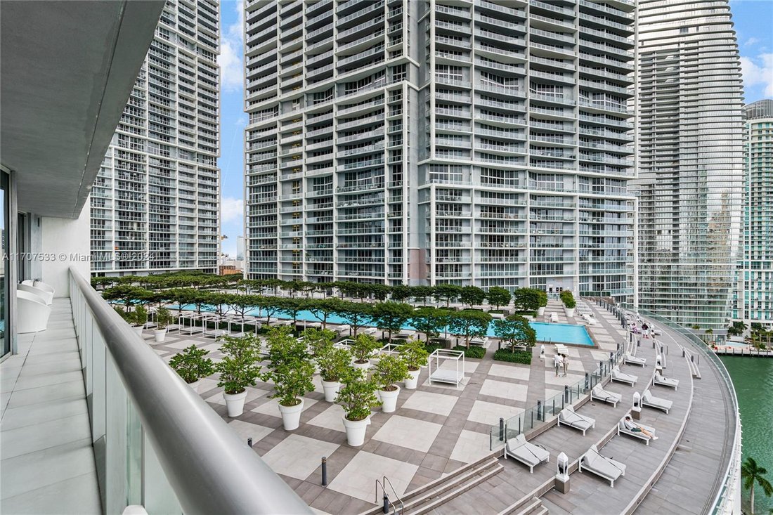Condo in Miami, Florida, United States 5 - 15011033