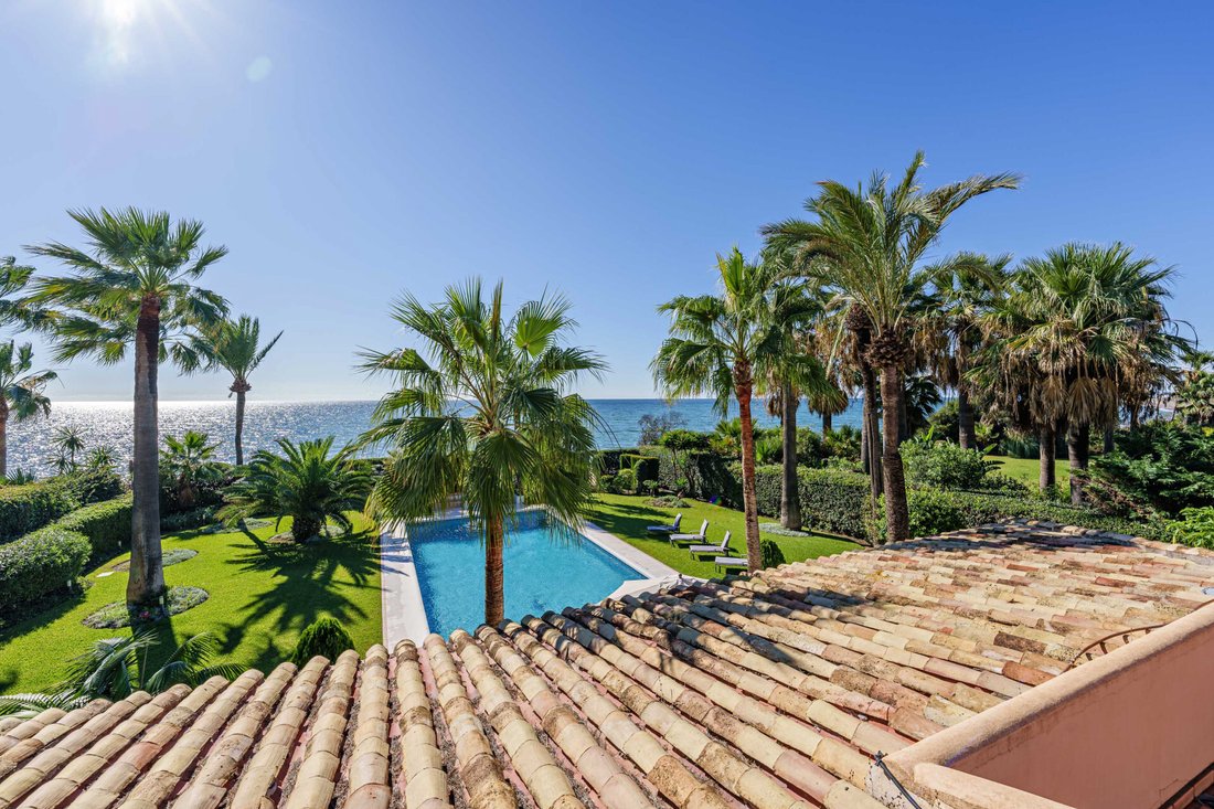 Villa in Estepona, Andalusia, Spain 2 - 15174678