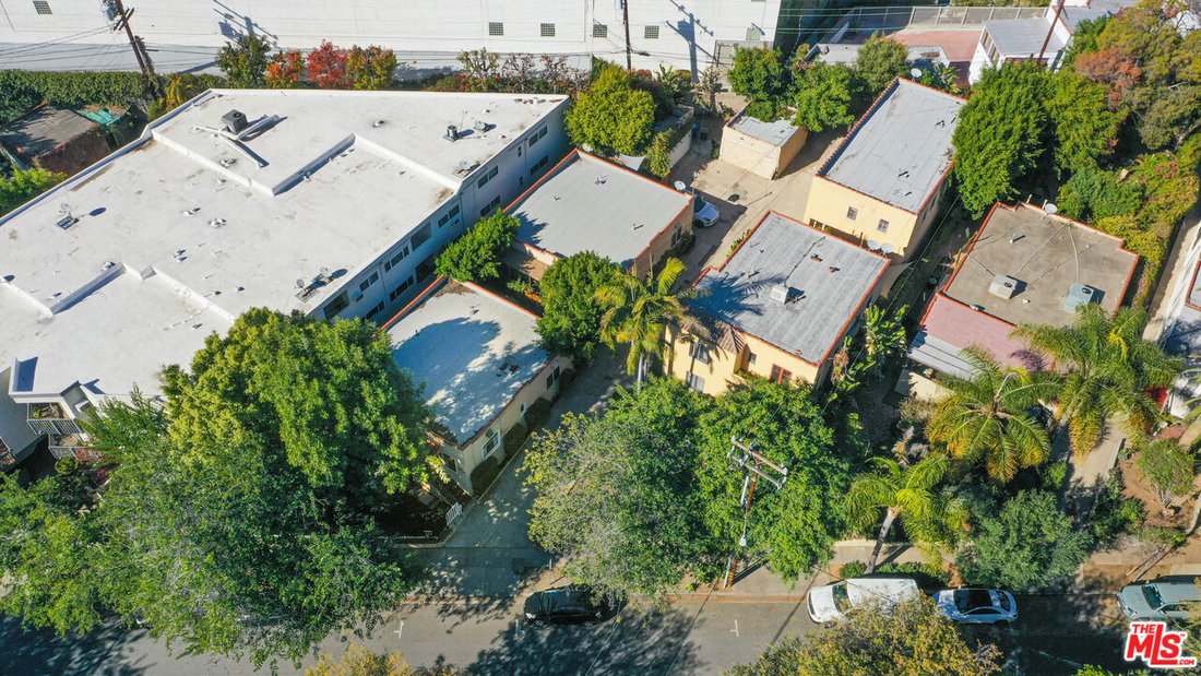 Los Angeles, California, United States 2 - 15277085