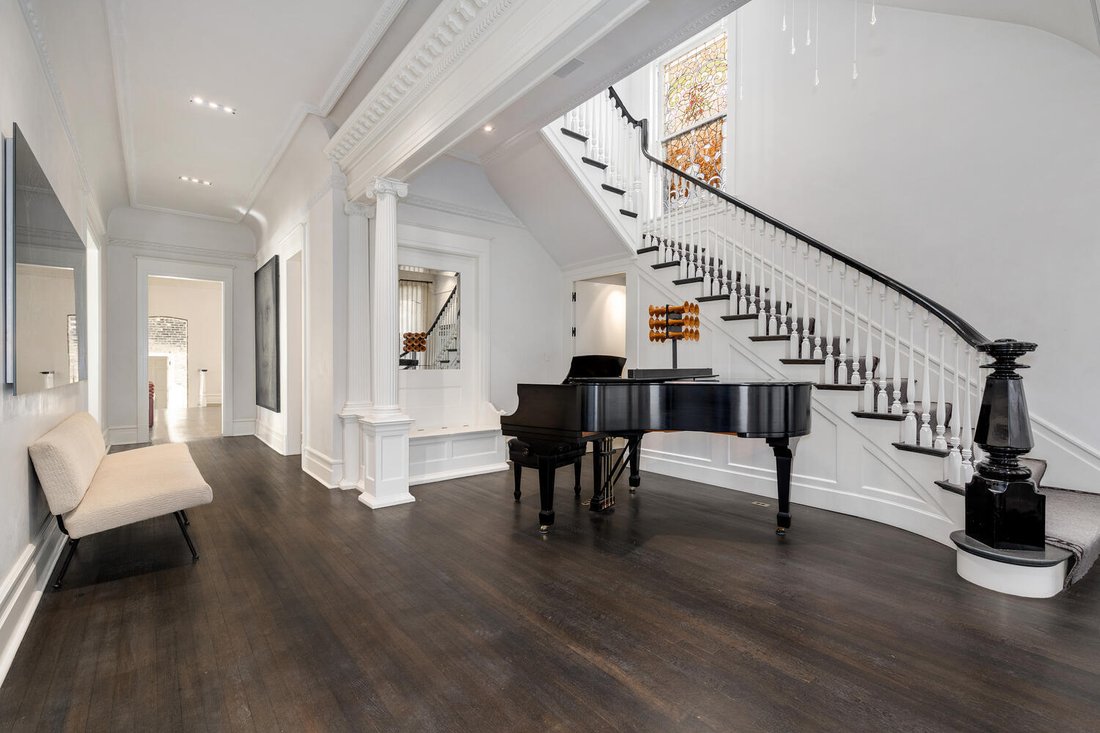 House in Chicago, Illinois, United States 3 - 13863925
