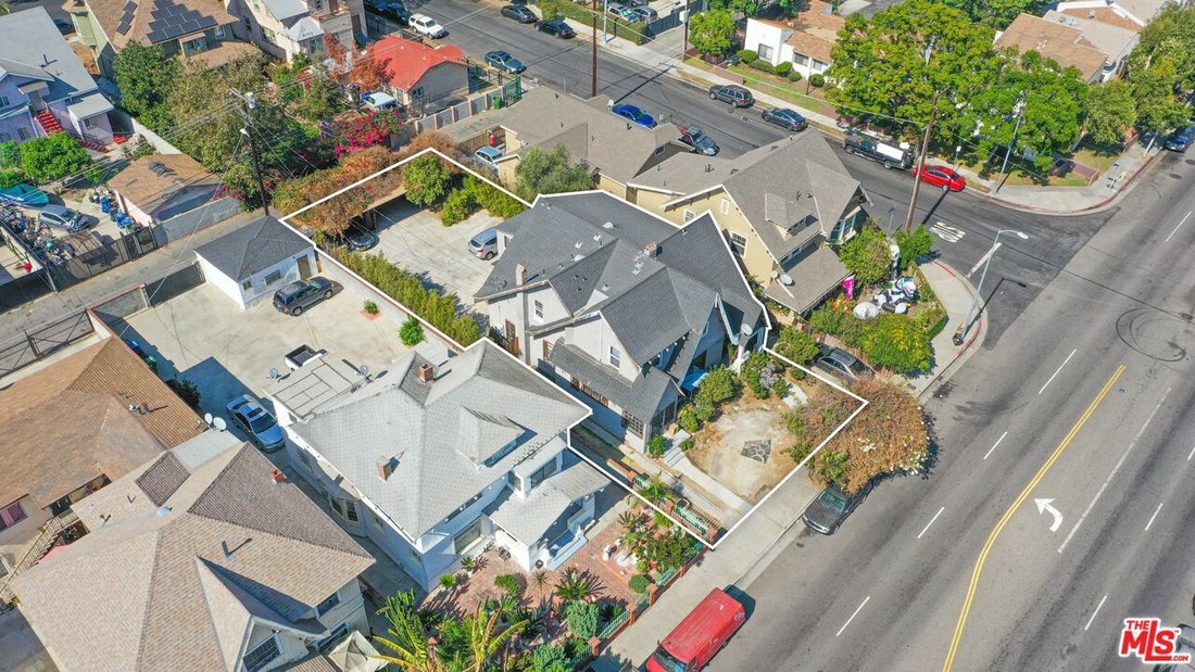 Los Angeles, California, United States 2 - 15277090