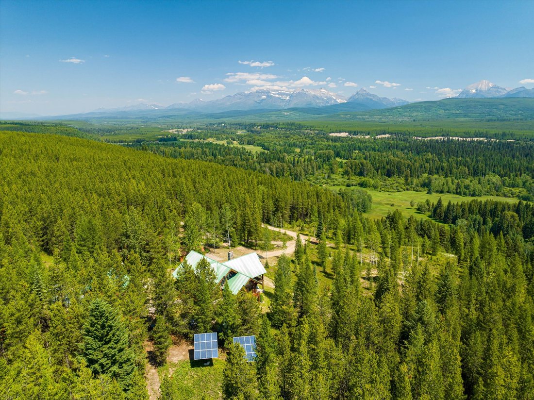 House in Polebridge, Montana, United States 3 - 15167102