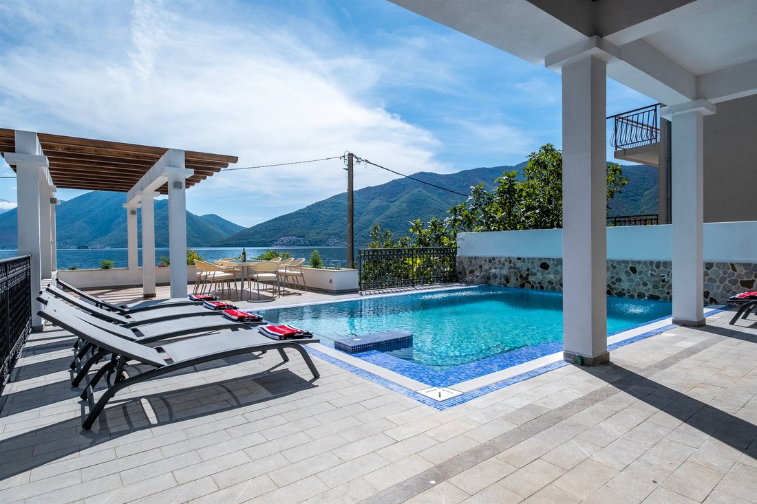 Villa in Strp, Kotor Municipality, Montenegro 5 - 15364316