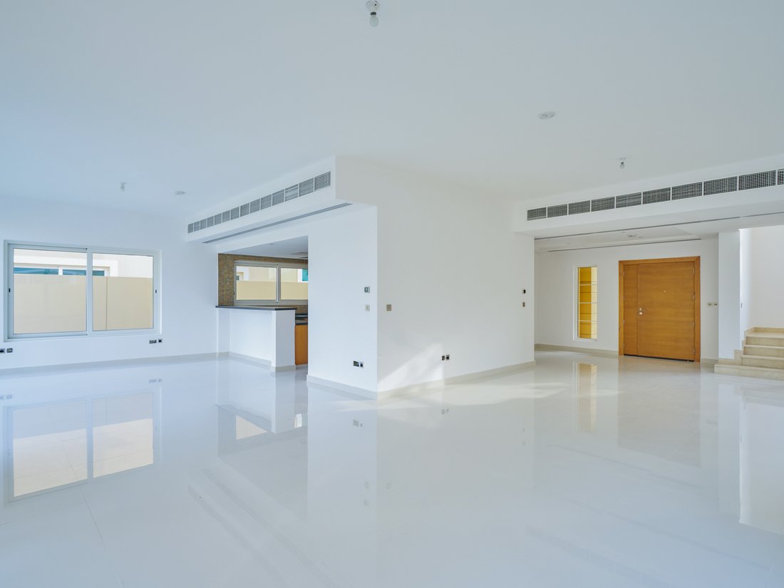 Villa in Dubai, Dubai, United Arab Emirates 3 - 15272079
