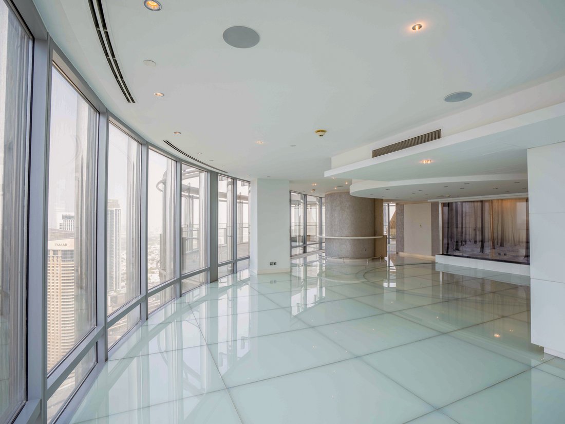 Apartment in Burj Khalifa, Downtown Dubai, Dubai 3 - 15272091