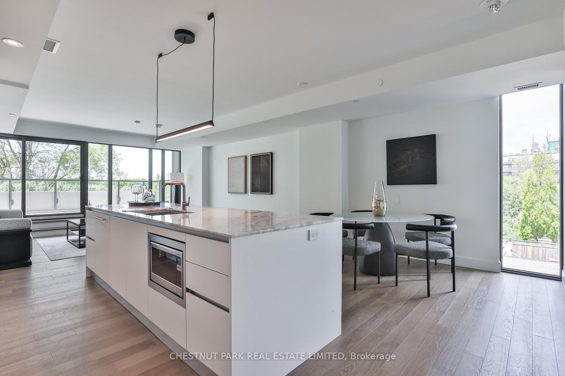 Apartment in Toronto, Ontario, Canada 1 - 15683578