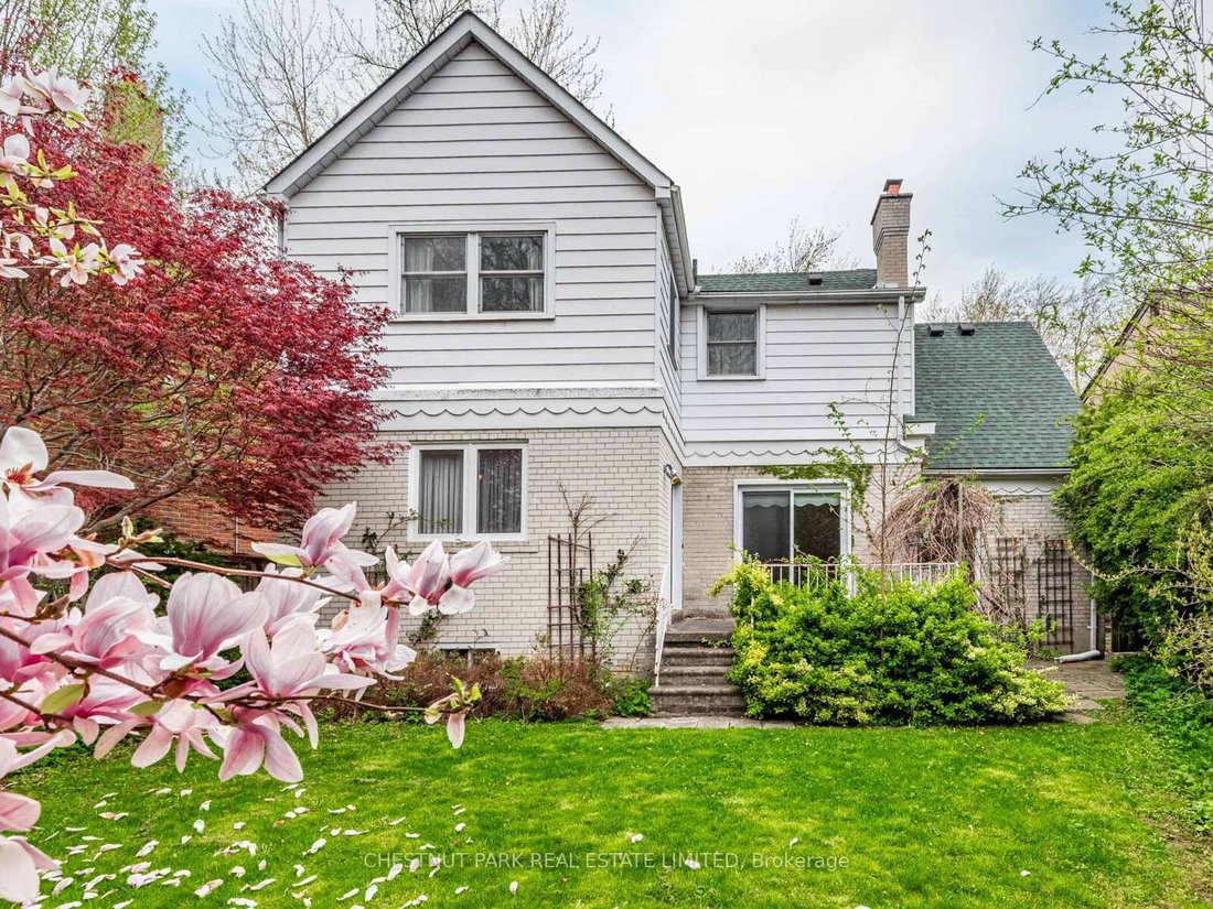 House in Toronto, Ontario, Canada 4 - 15641041