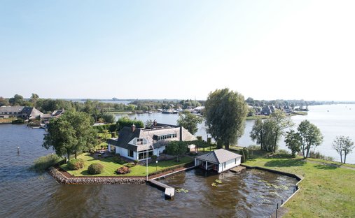 Townhouse in Loosdrecht, North Holland, Netherlands 1