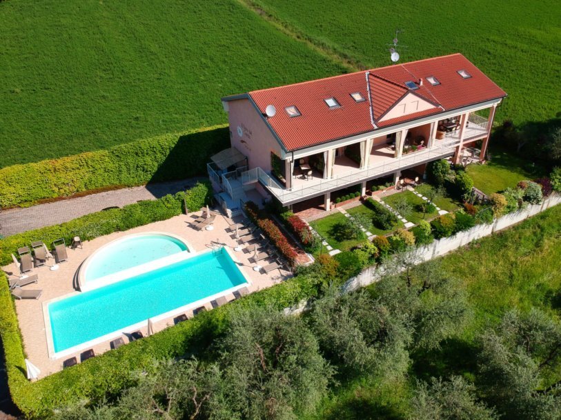 Villa in Manerba del Garda, Lombardy, Italy 1 - 15442075