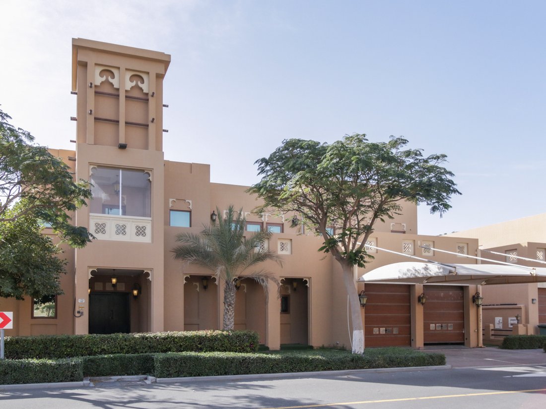 Villa in Other Dubai, United Arab Emirates 1 - 15272103