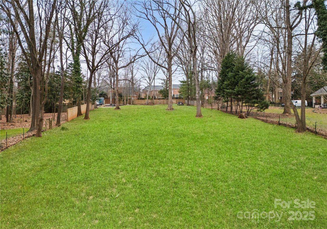 Land in Charlotte, North Carolina, United States 1 - 15276774
