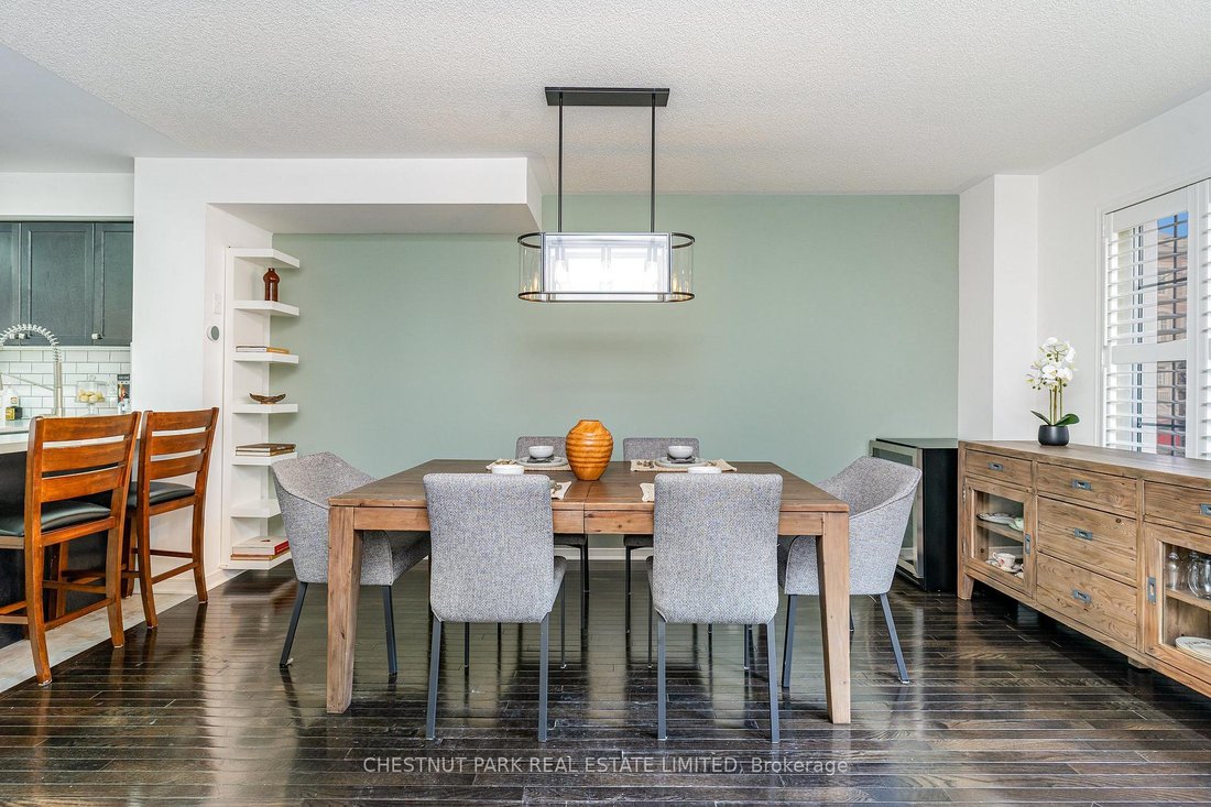 Villa in Toronto, Ontario, Canada 4 - 15647122
