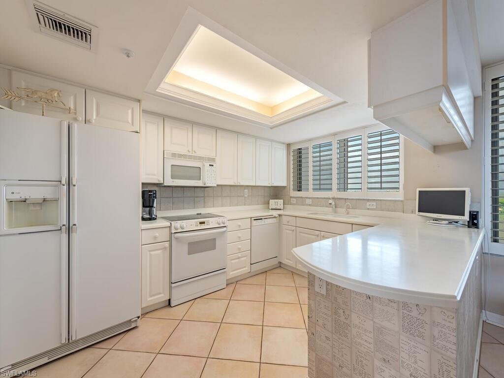 Condo in Naples, Florida, United States 3 - 15169053