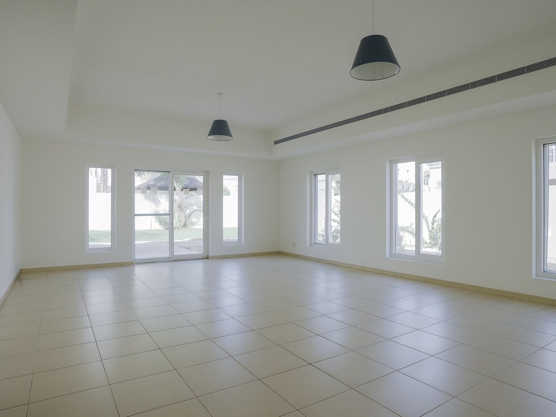 Villa in Dubai, Dubai, United Arab Emirates 4 - 15272093