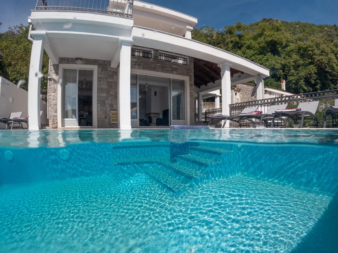 Villa in Strp, Kotor Municipality, Montenegro 3 - 15364316