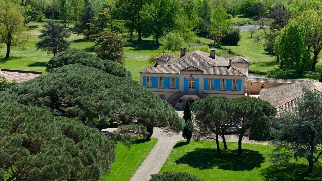 Estate in Vigueron, Netherlands 1 - 15175779