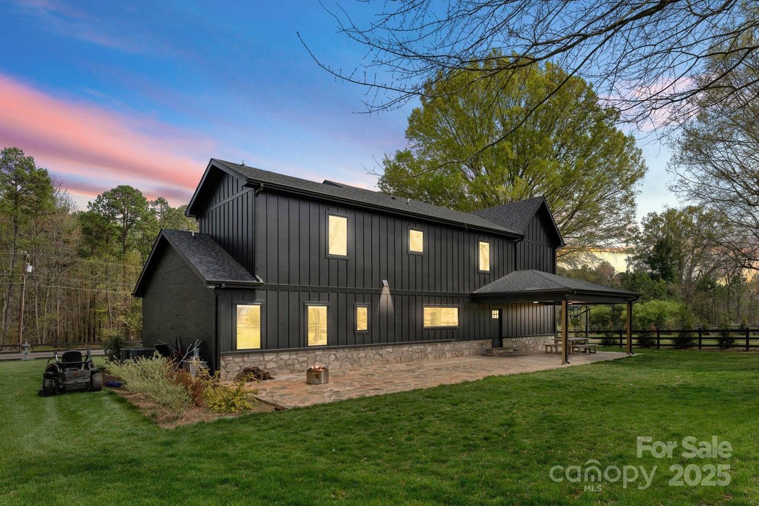 House in Statesville, North Carolina, United States 2 - 15281550