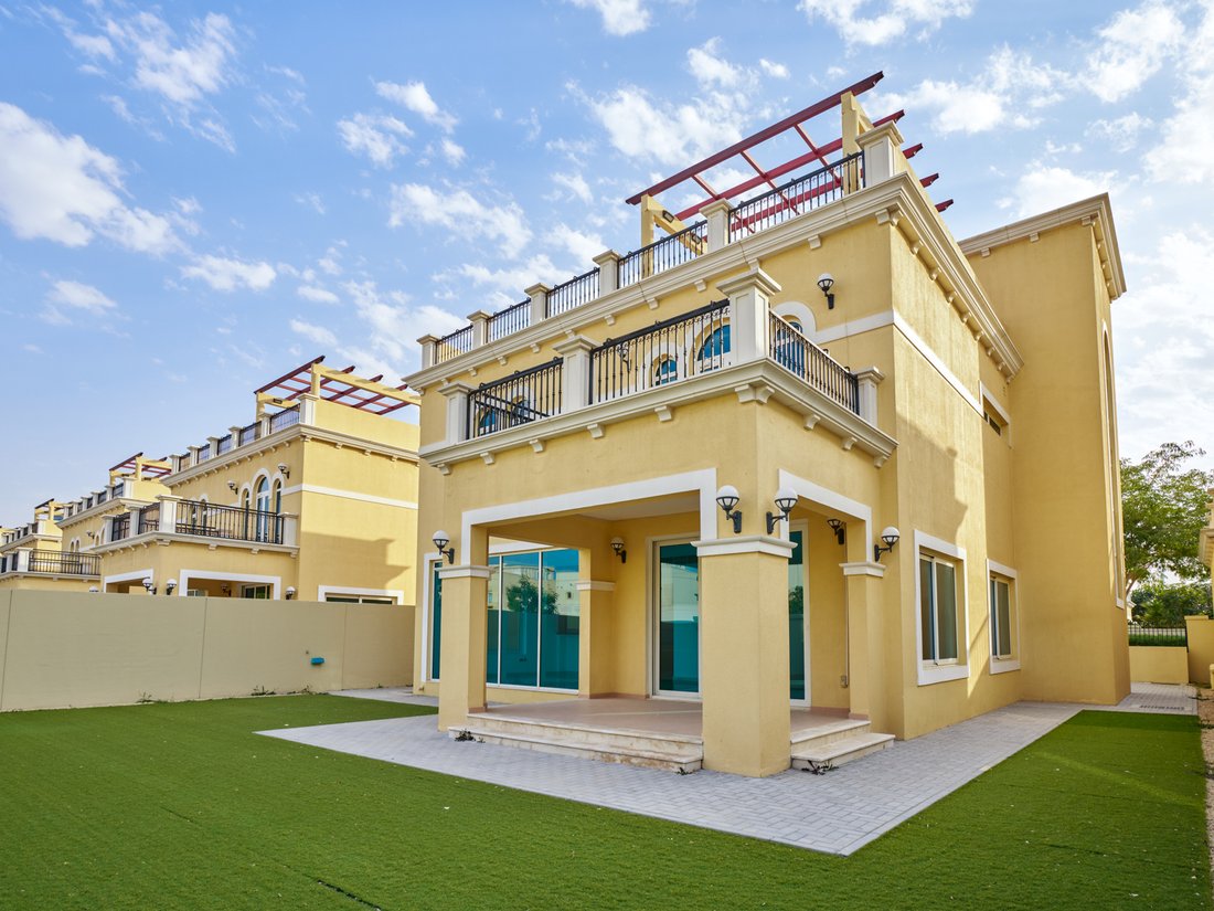 Villa in Dubai, Dubai, United Arab Emirates 1 - 15272079