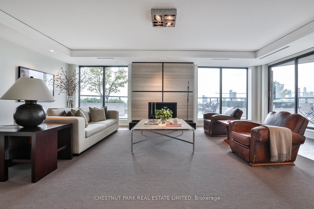 Apartment in Toronto, Ontario, Canada 4 - 15442137