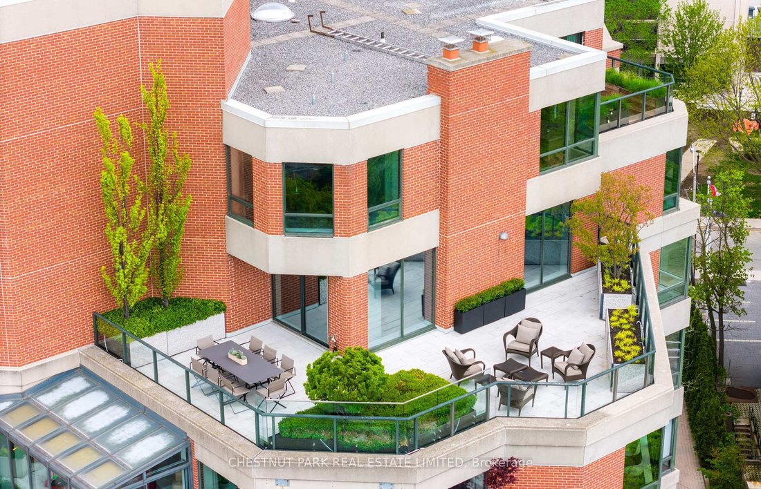 Apartment in Toronto, Ontario, Canada 2 - 15442137