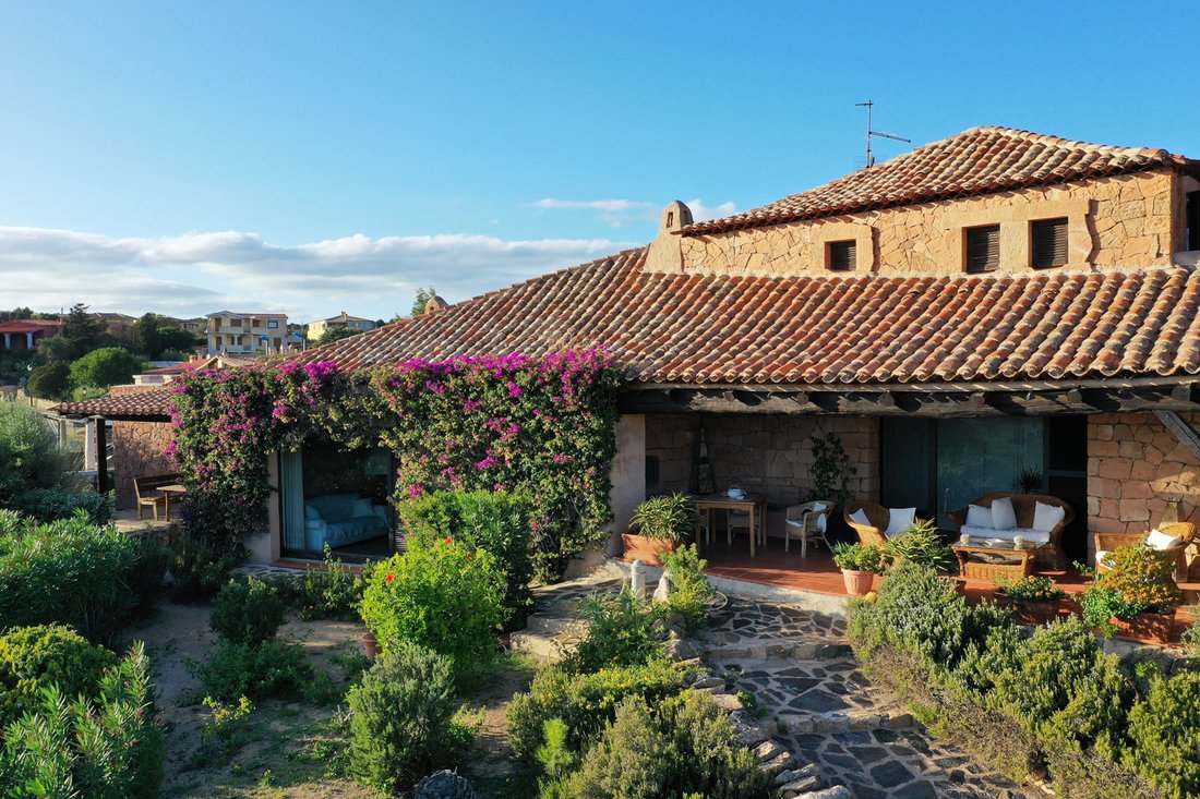 Villa in Center, Olbia, Italy 2 - 15402787