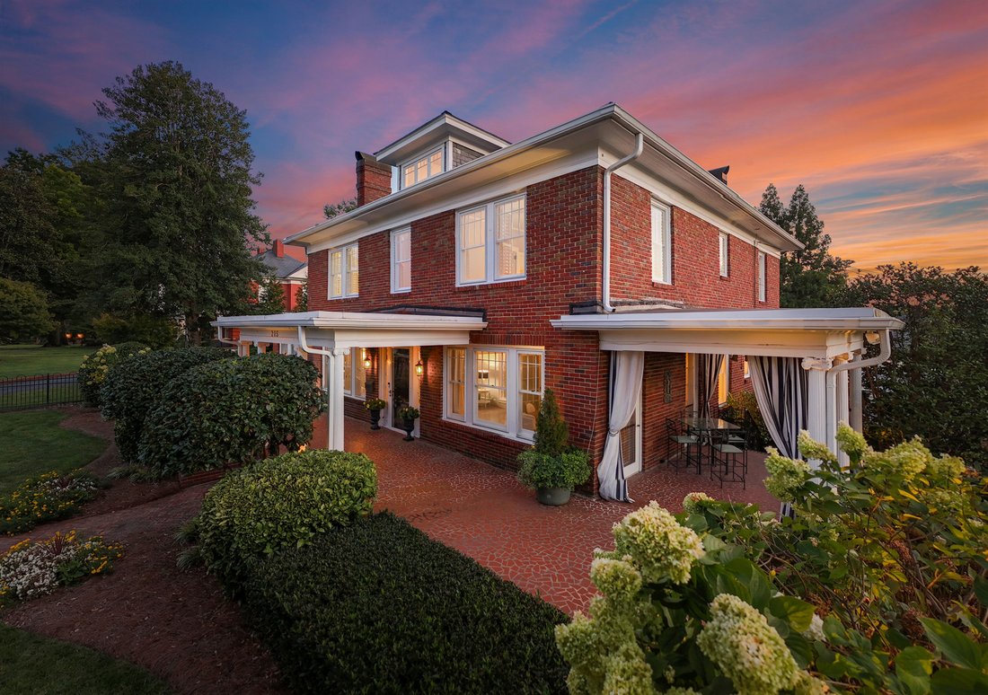 House in Belmont, North Carolina, United States 4 - 15173277