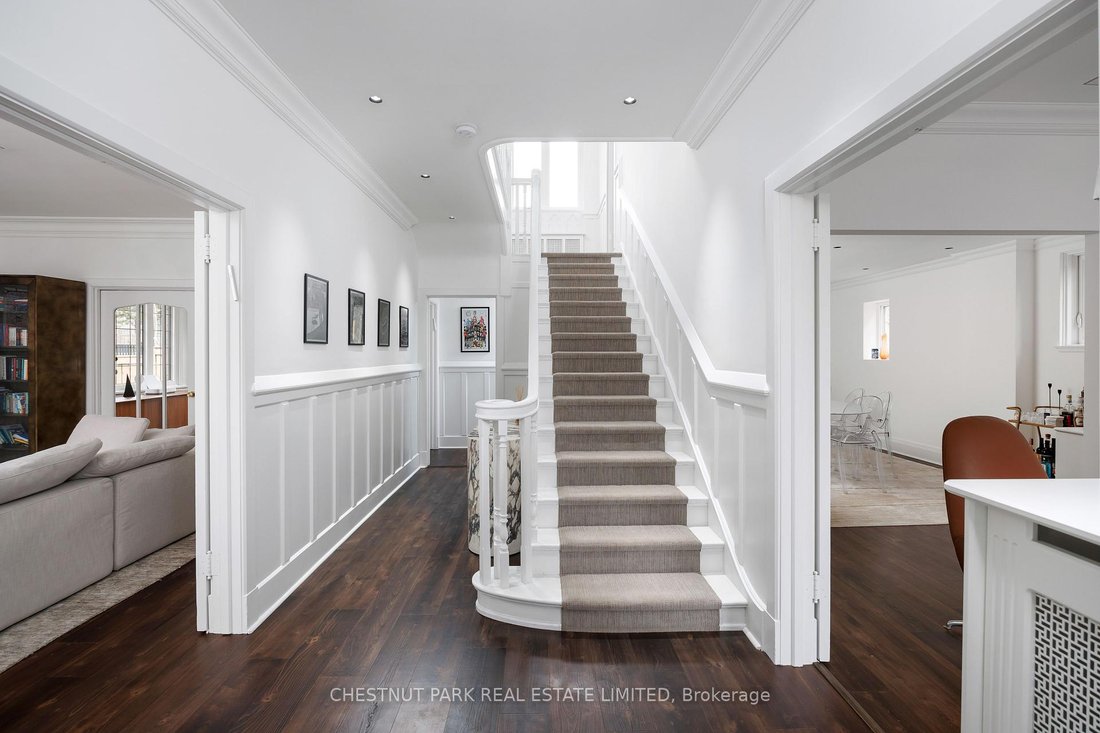House in Toronto, Ontario, Canada 2 - 15677674