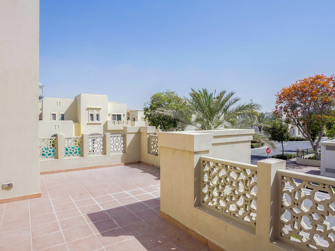 Villa in Dubai, Dubai, United Arab Emirates 3 - 15272093
