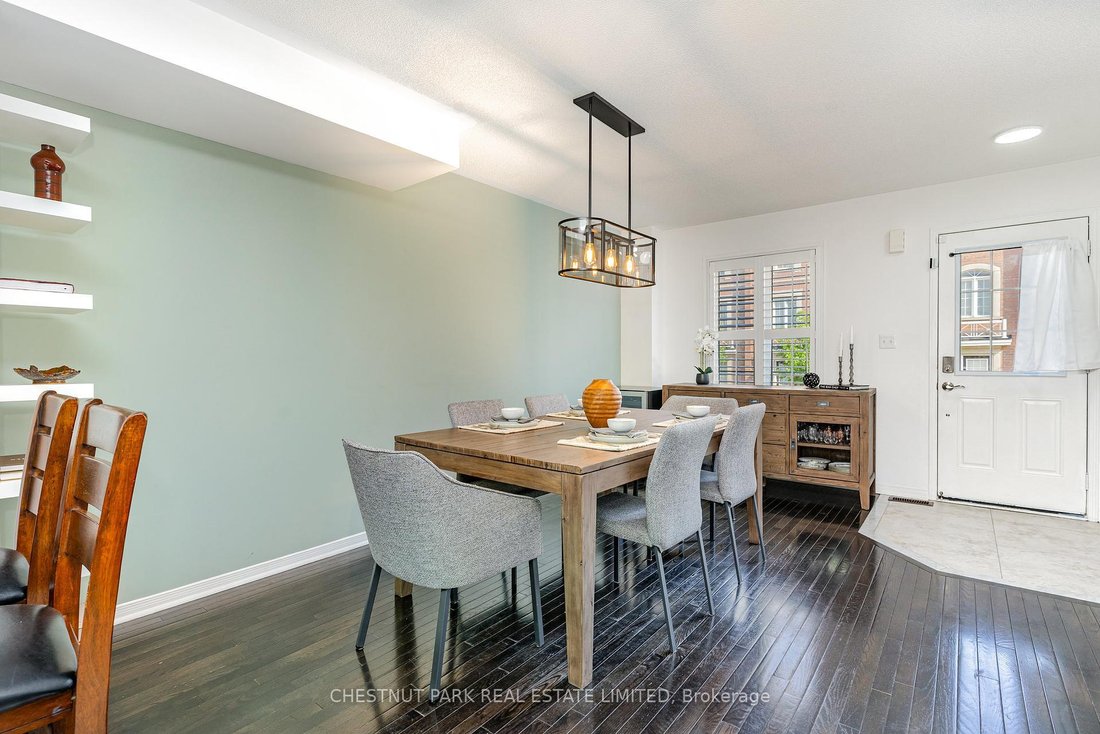 Villa in Toronto, Ontario, Canada 3 - 15647122