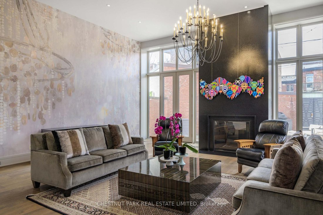 Villa in Toronto, Ontario, Canada 4 - 15533621