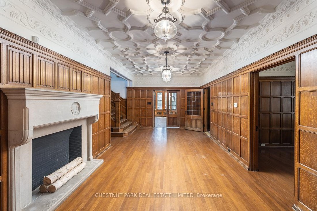 House in Toronto, Ontario, Canada 5 - 15683573