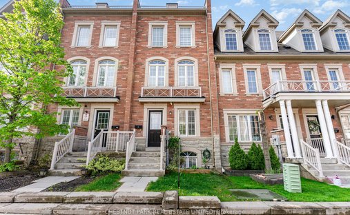 Villa in Toronto, Ontario, Canada 1