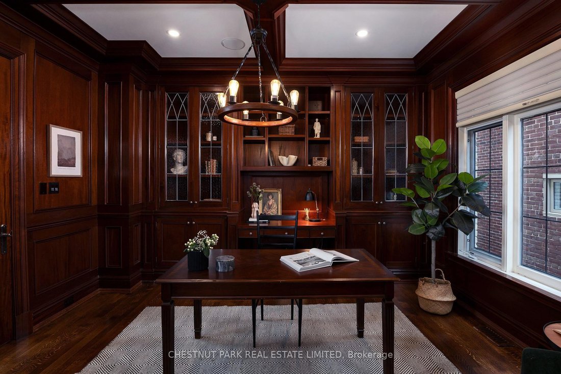 House in Toronto, Ontario, Canada 5 - 15641050