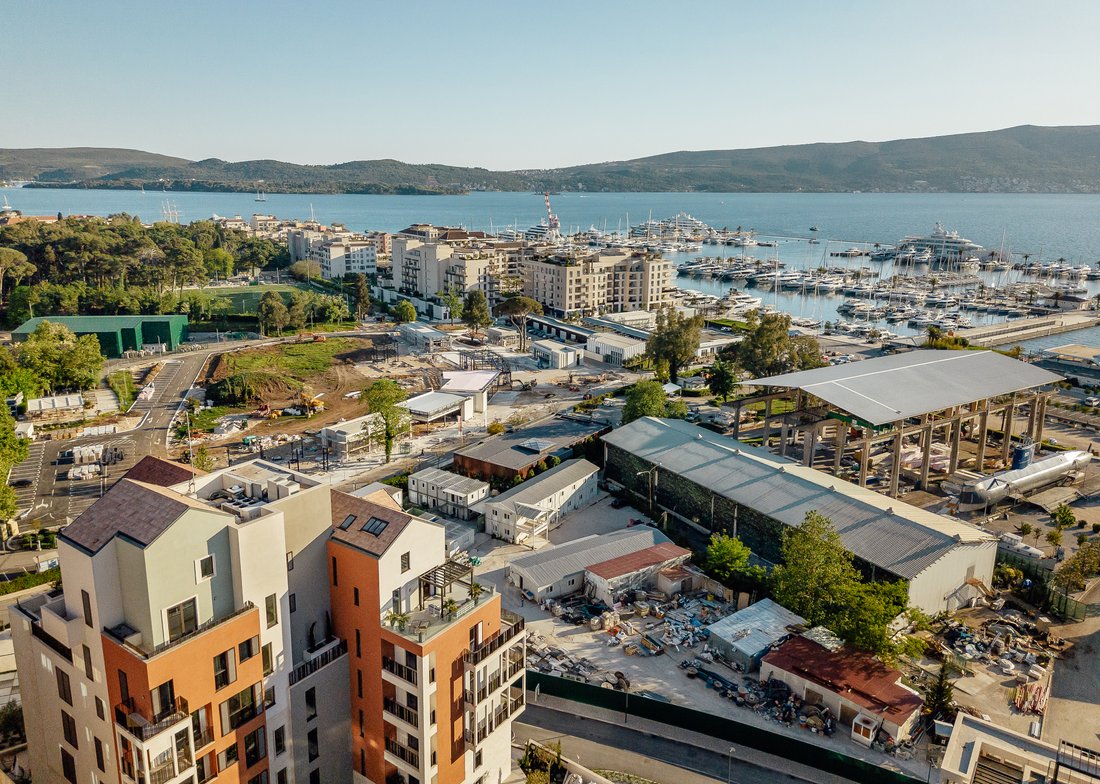 Apartment in Tivat, Tivat Municipality, Montenegro 2 - 15364332