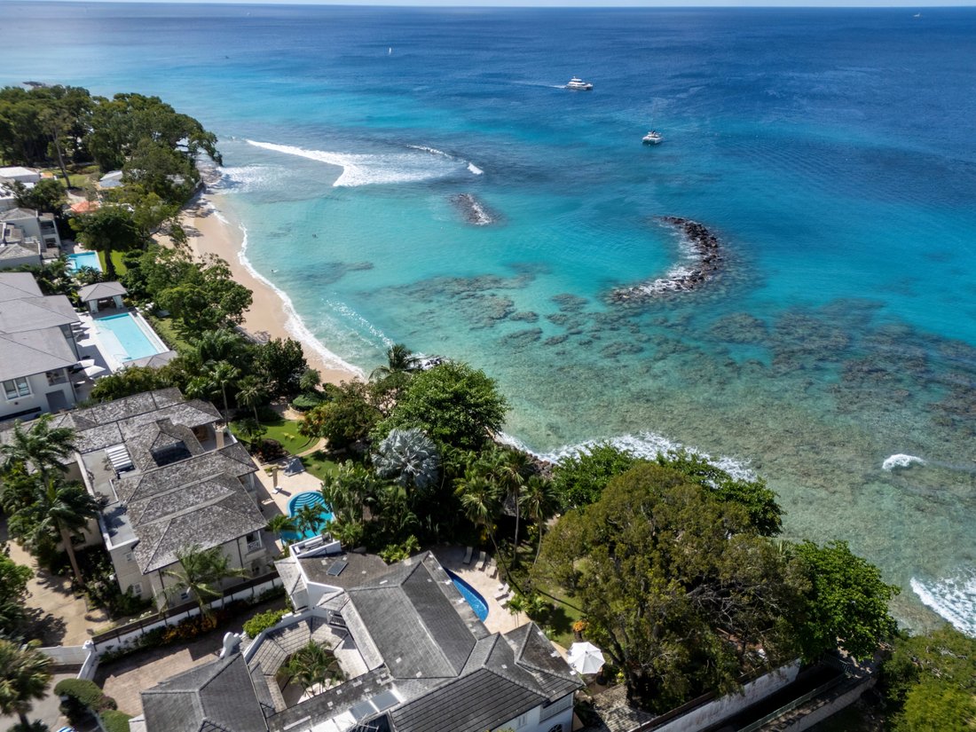 Villa in Holetown, Saint James, Barbados 2 - 15174252