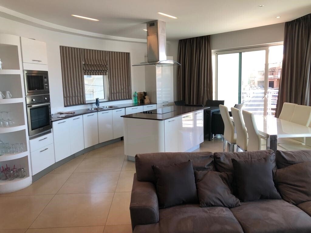 Apartment in Saint Julian's, Malta 4 - 15167479