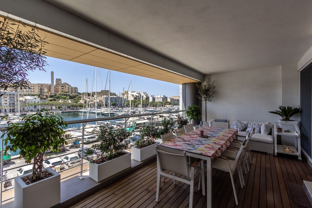 Apartment in Ta' Xbiex, Malta 2 - 15173531