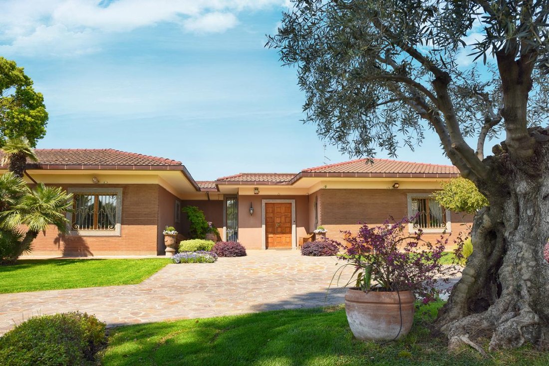 Villa in Castagnole-Spinabella-Montecrescenzio, Marino, Lazio 5 - 15224852