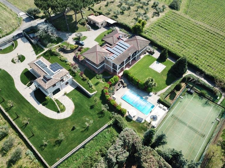 Villa in Castagnole-Spinabella-Montecrescenzio, Marino, Lazio 1 - 15224852
