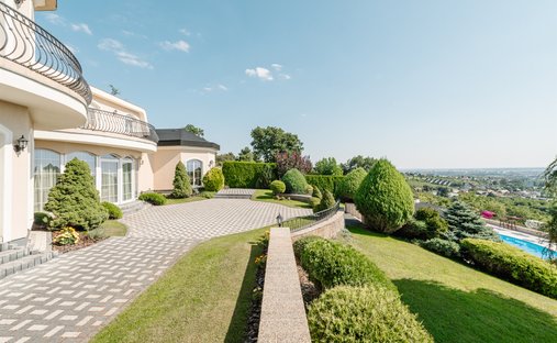 Villa in Nitra, Nitriansky kraj, Slowakei 1